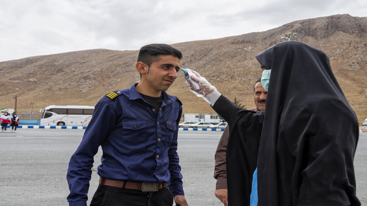 فعالیت ۱۰ پایگاه غربالگری بیماری حاد تنفسی در لردگان