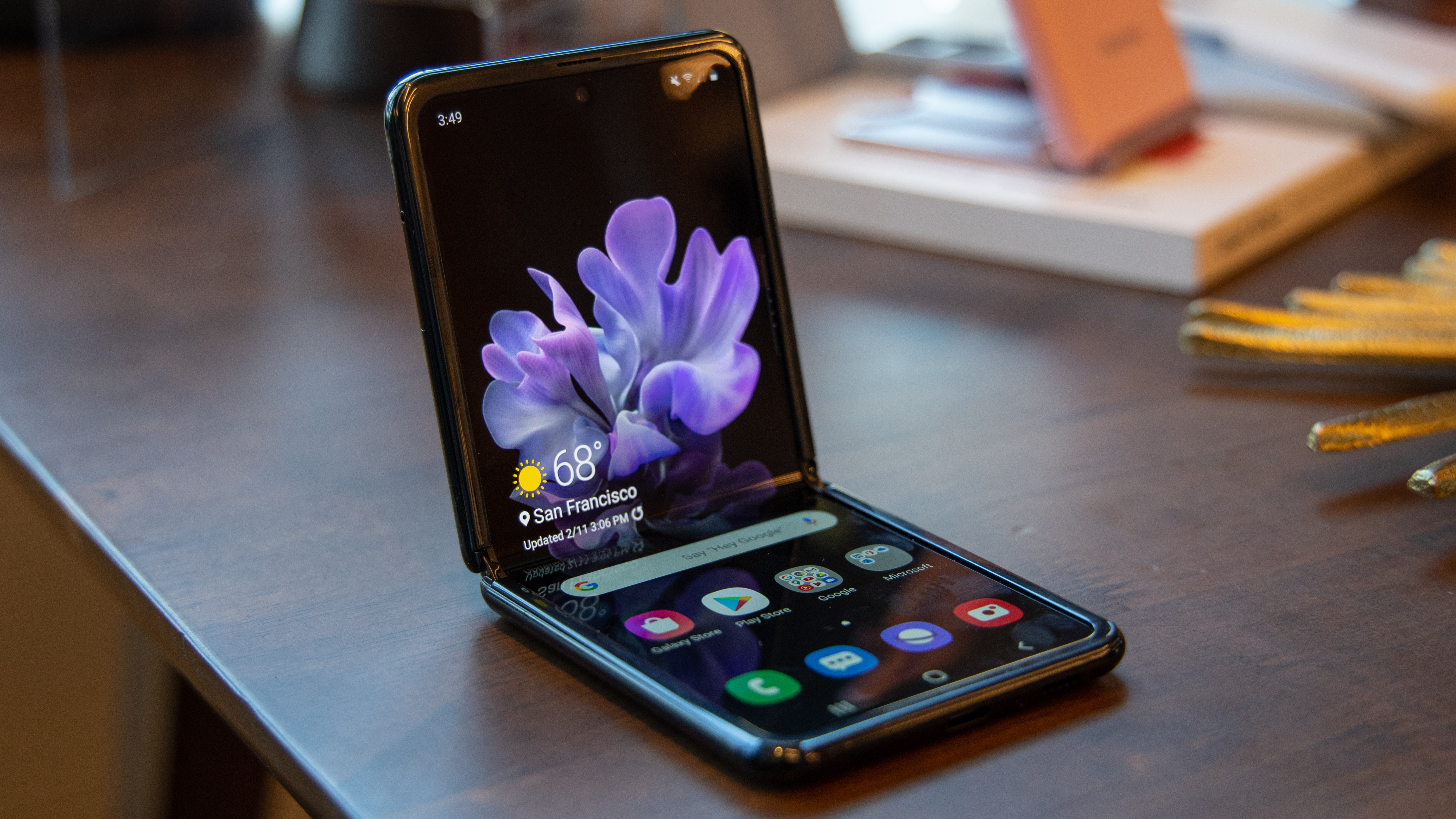 احتمال ساخت مدل 5G برای گوشی‌های Galaxy Z Flip