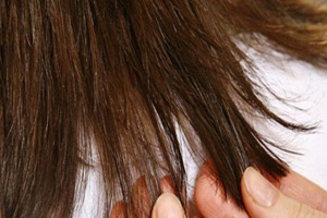 راهکار&zwnj;های باورنکردنی برای مقابله با آسیب دیدگی مو