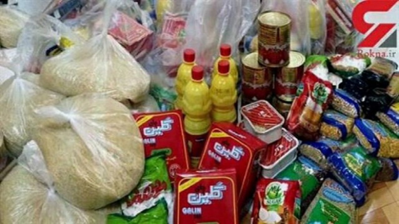 توزیع بسته موادغذایی به دانش آموزان یتیم و بی بضاعت روستایی
