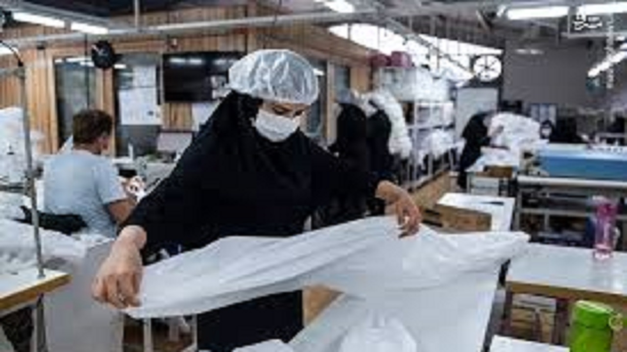 اهدای لباس به کادر درمان بیمارستان حجت کوه کمری مرند