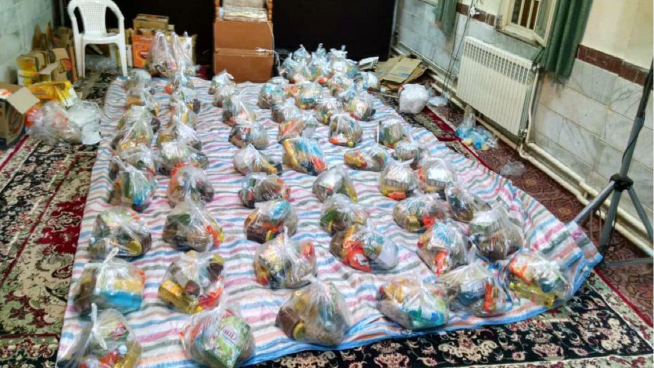 توزیع بسته‌های معیشتی بین کارگران فصلی قزوین