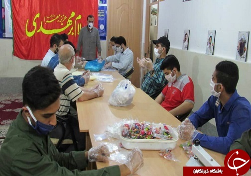 ۶۵ بسته بهداشتی و غذایی میان خانوادههای نیازمند اهواز توزیع شد ۶۵ بسته بهداشتی و غذایی میان خانوادههای نیازمند اهواز توزیع شد