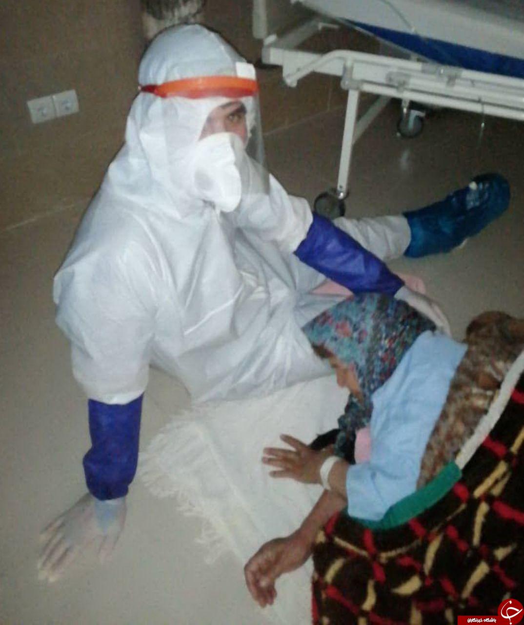 تصویری زیبا از پیرزن آلزایمری و سفیر سلامت در میاندوآب