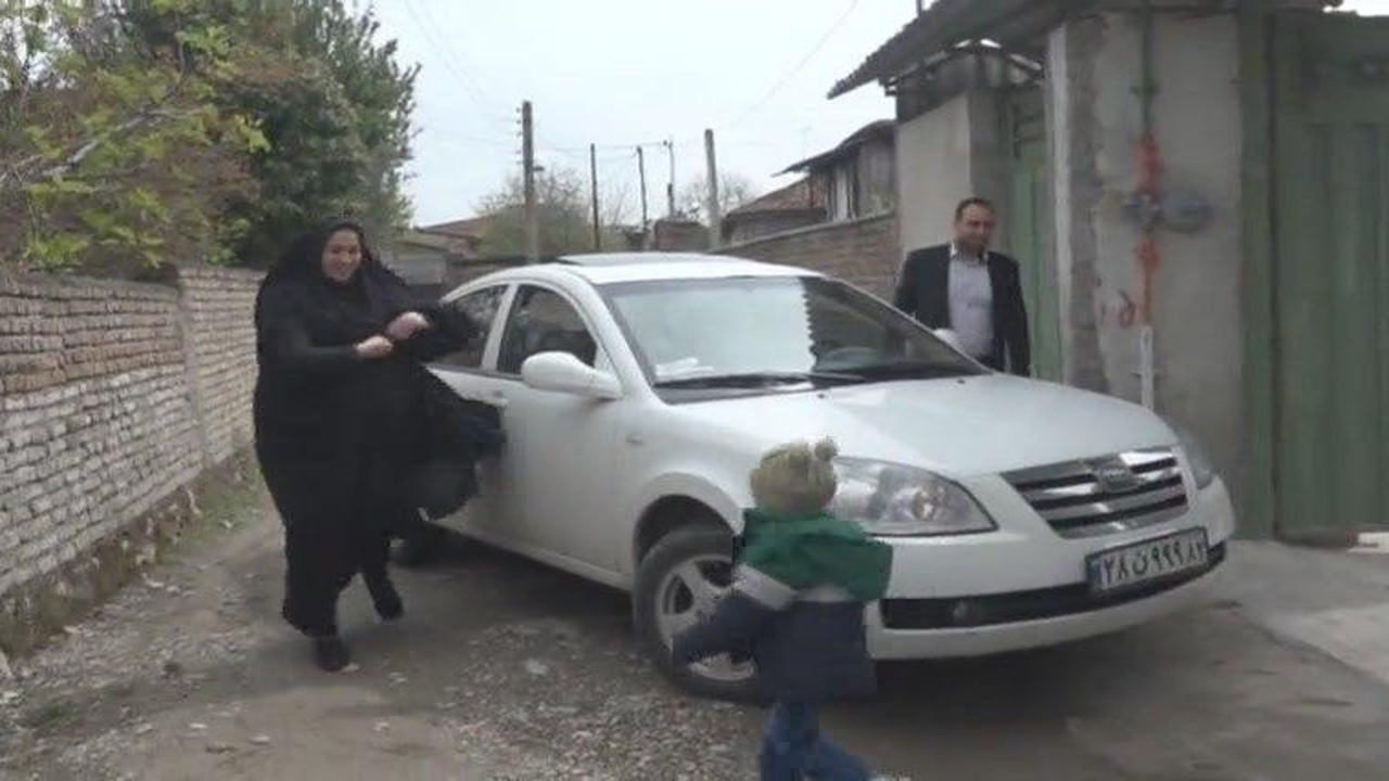 ملاقات پرستار گلوگاهی بعد از ۵۰ روز با فرزندش + فیلم