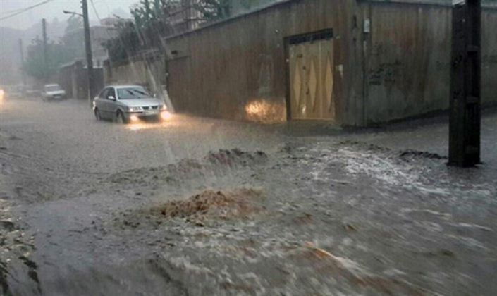 ۲۰ توصیه بهداشتی برای حفظ سلامتی در سیل و سیلاب/ نکاتی که جانتان را در بارش‌های سیل آسا نجات می‌دهد