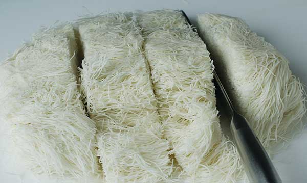 طرز تهیه کنافه پنیری به صورت گام به گام و تصویری