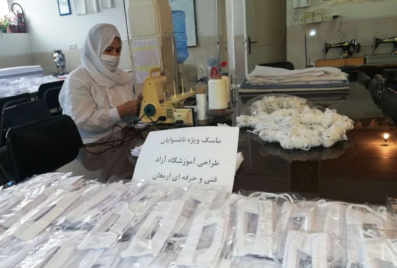 طراحی و تولید ماسک ایرانی ویژه ناشنوایان در اراک