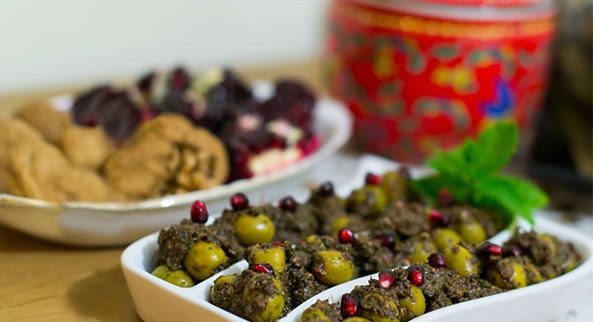 طرز تهیه زیتون پرورده
