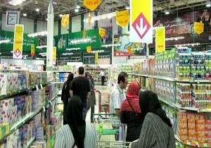 تجمع مردم در فروشگاه‌های بزرگ نگران کننده است
