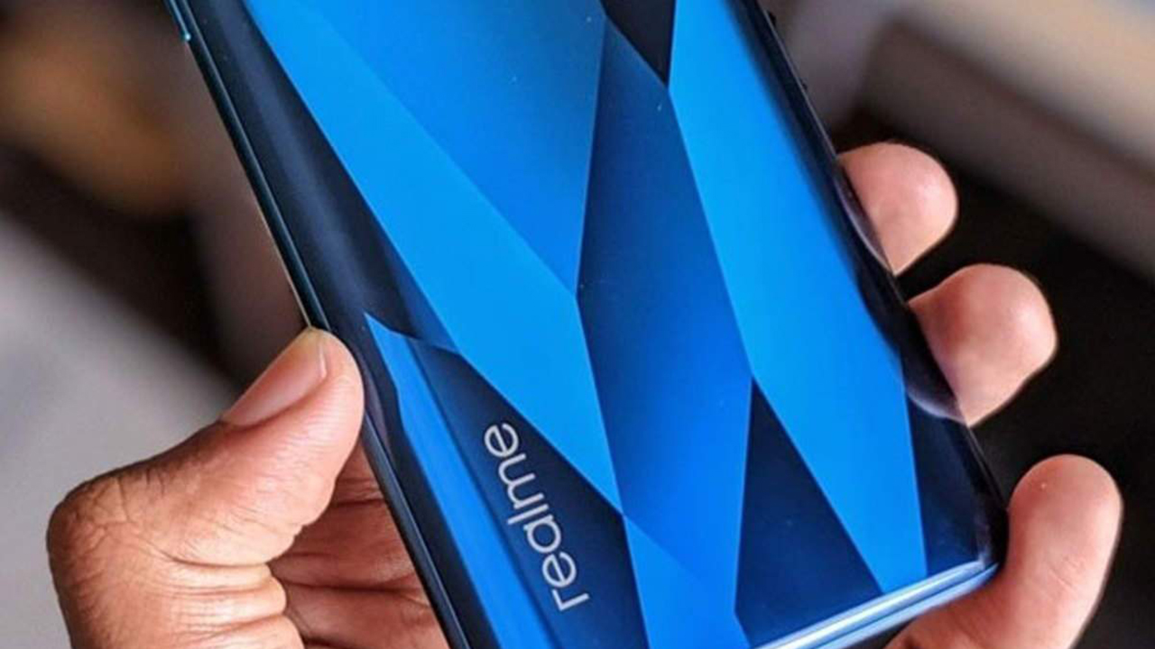 دیده شدن یک دستگاه مرموز ریلمی با پشتیبانی از اینترنت 5G
