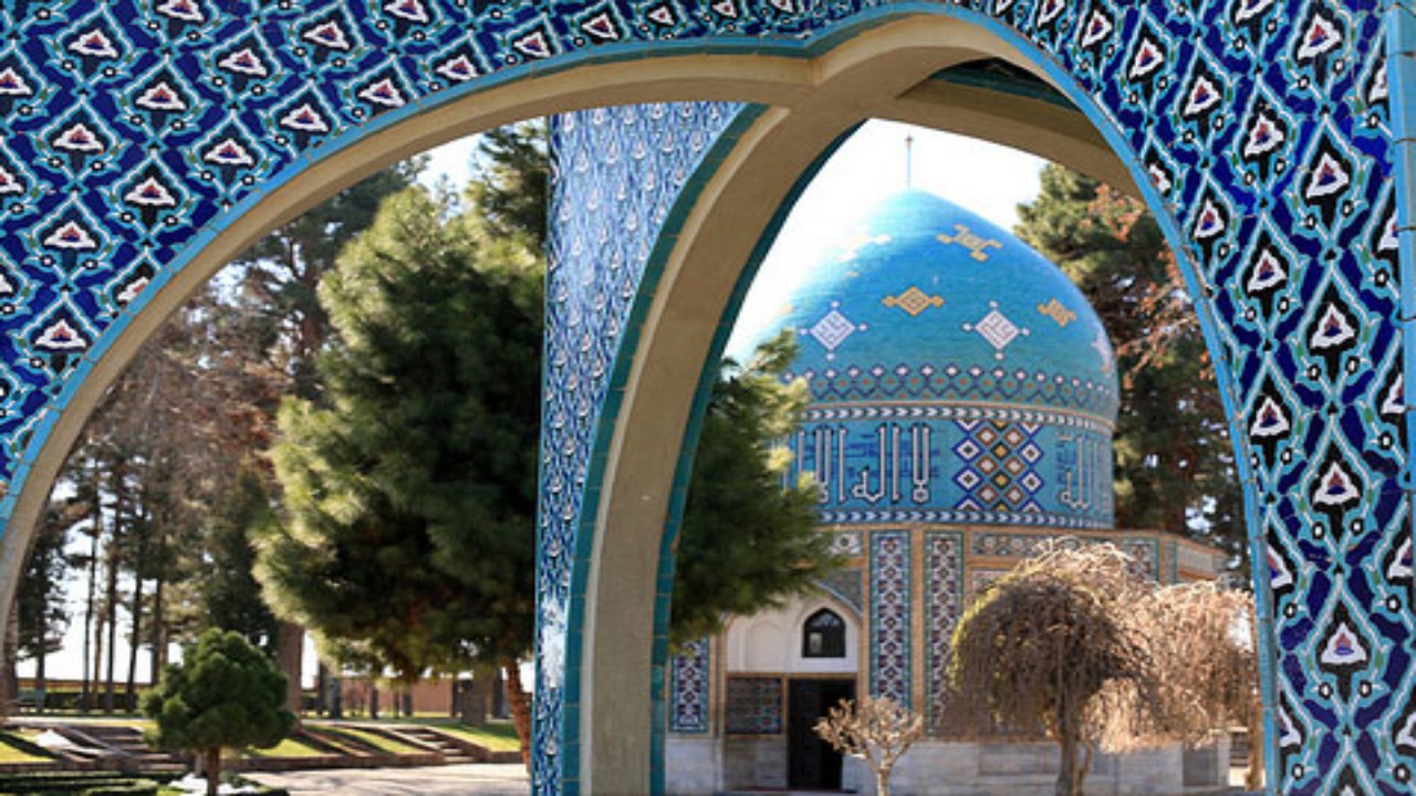 مسافر ﻫﻔﺖ ﺷﻬﺮ ﻋﺸﻖ، پدید آورنده روایت های سینمایی