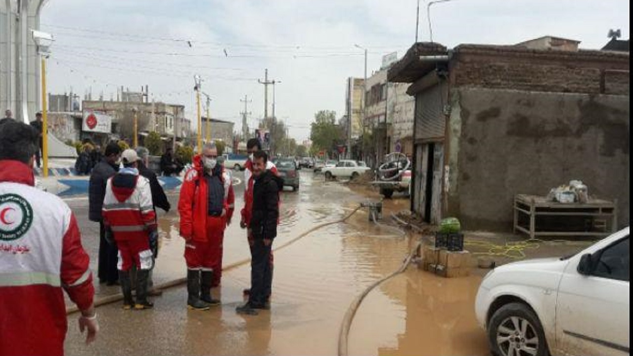 امدادرسانی به خانوار‌های آسیب دیده در سیل شهرستان تاکستان