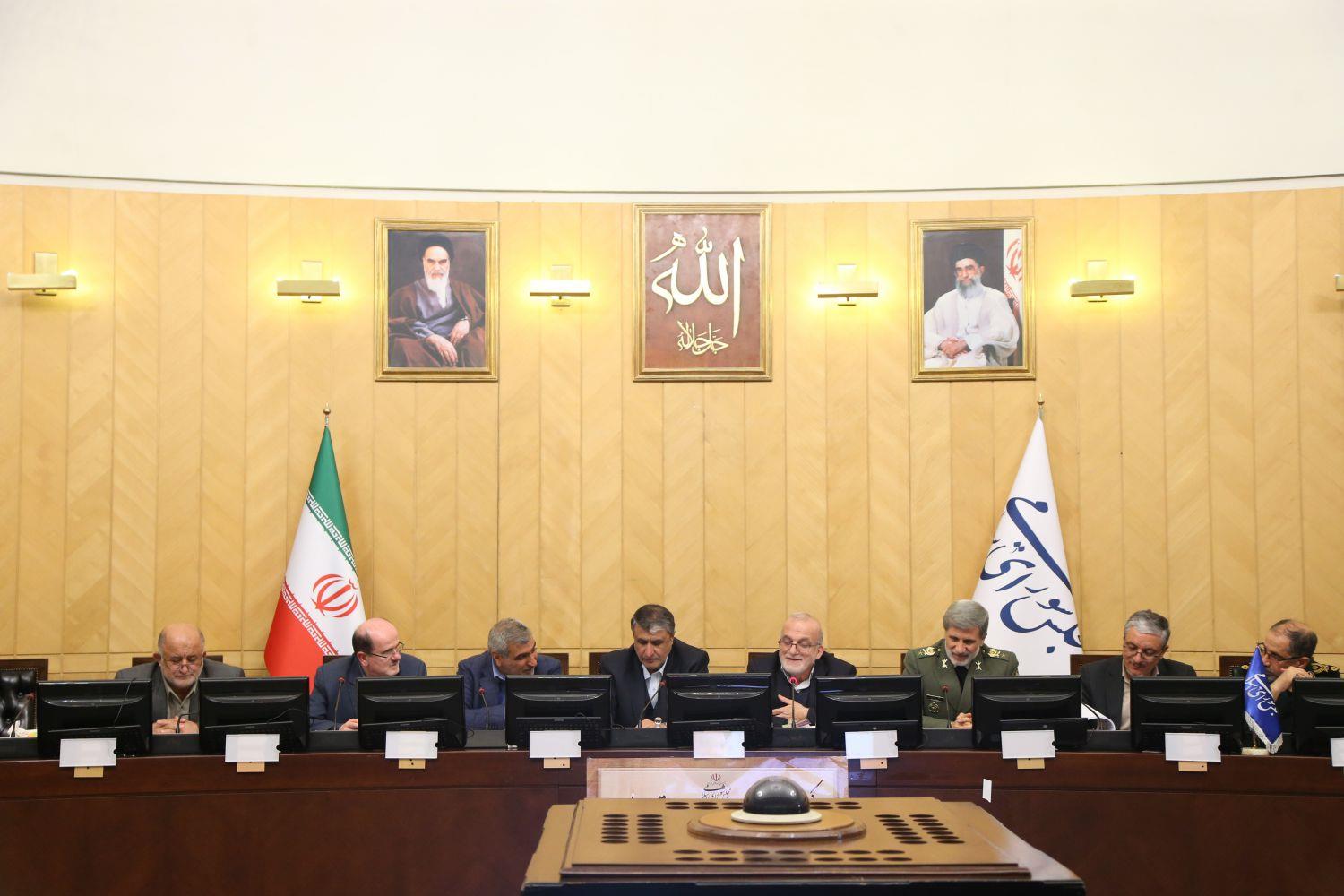 دستگاه قضا پیشگام در رفع موانع &laquo;جهش تولید&raquo; / از &laquo;منبع ۲۰۰ هزار میلیاردی دولت&raquo; تا &laquo;اولویت&zwnj;های۱۰ گانه مجلس&raquo;