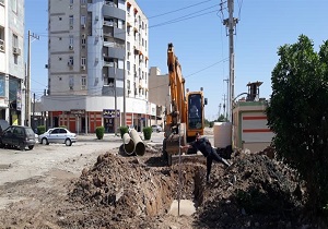 لوله گذاری دفع آب‌های سطحی در بلوار نفت اهواز