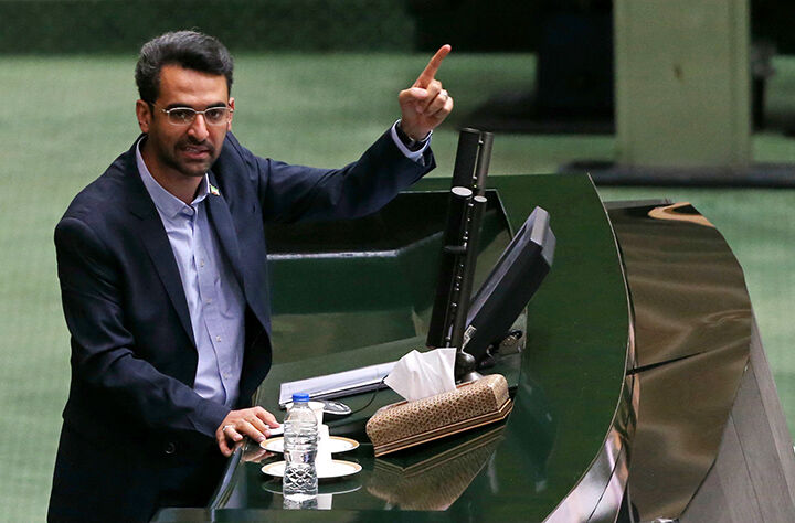 آقای وزیر چرا مردم از شبکه اینترنت خانگی محروم و مجبور به خرید ترافیک گران موبایلی هستند؟