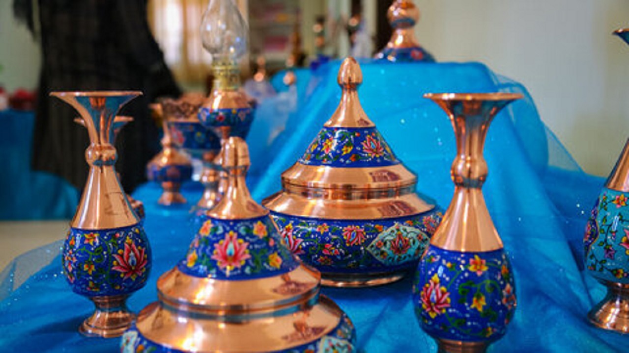 فعالیت ۴۴ مرکز صادرات صنایع دستی به صورت اینترنتی در اصفهان
