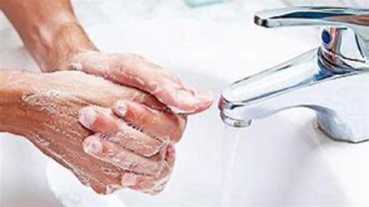 چگونه از پوست خود در مقابل شستشوی مداوم دست‌ها محافظت کنیم؟