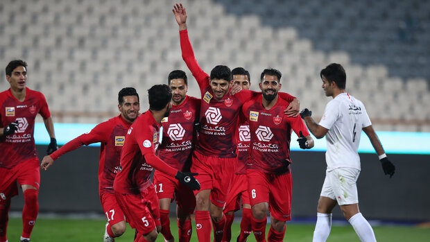 پیشنهاد باشگاه‌های عربستانی و اماراتی به هافبک پرسپولیس