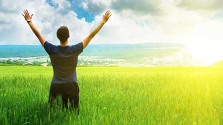 چگونه فضای خانه را شاد کنیم؟ / ۸ فرمول&zwnj;های شگفت انگیز شاد بودن در دوران قرنطینه