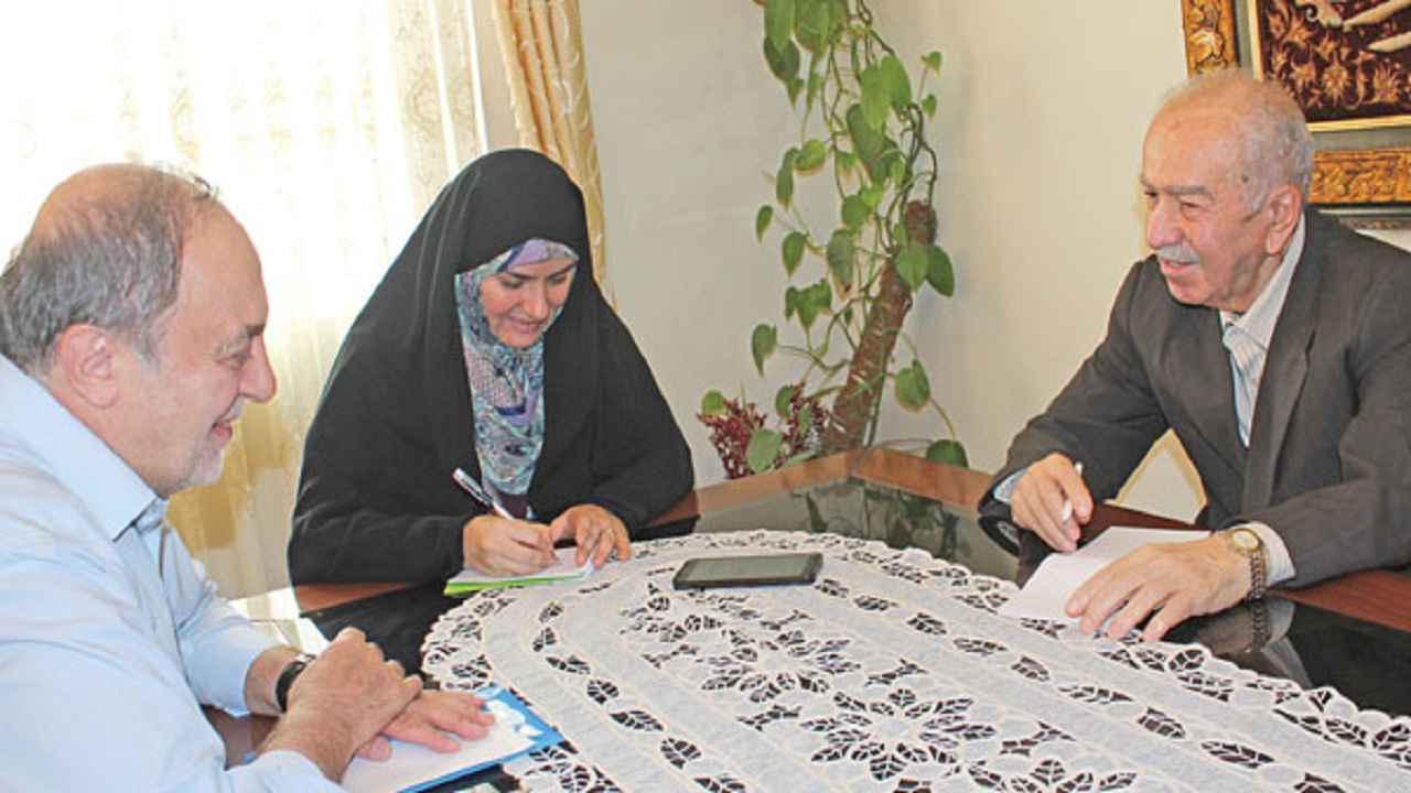 گپ و گفتی خودمانی با دبیر ریاضی که در ۸۰ سالگی دانشجوی معماری شد