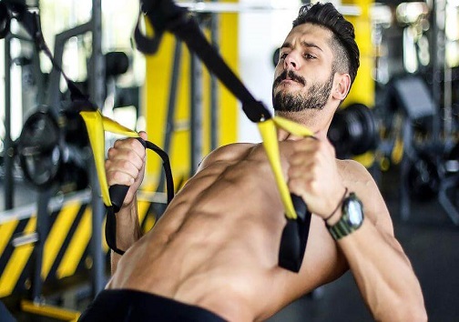 کرونا و خانه نشینی/چگونه هم خوب بخوریم و هم وزن اضاف نکنیم؟