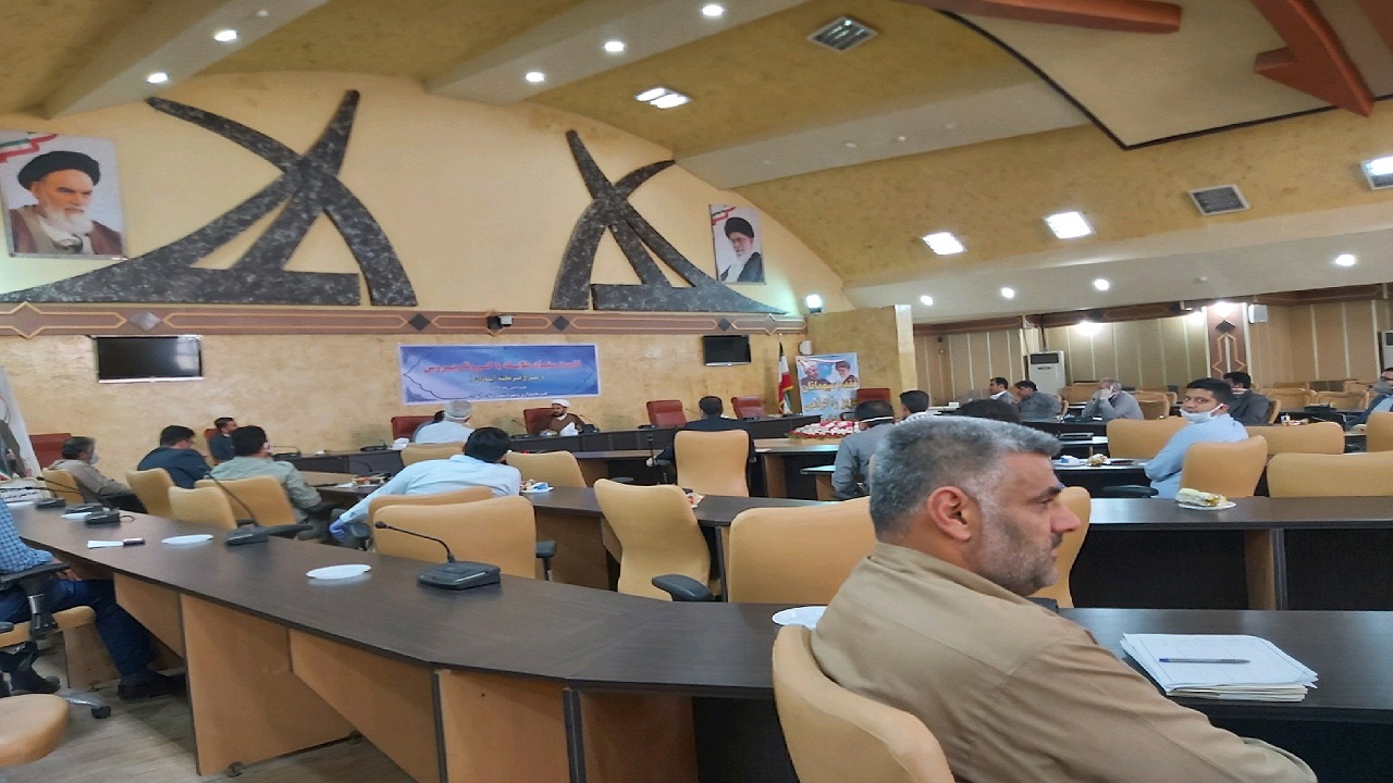 توزیع بسته های حمایتی بین افراد نیازمند