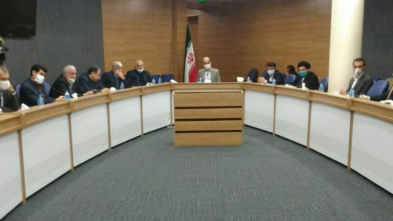 مصوبات کارگروه تسهیل و رفع موانع تولید برای دستگاه های اجرایی و بانک ها لازم الاجراست