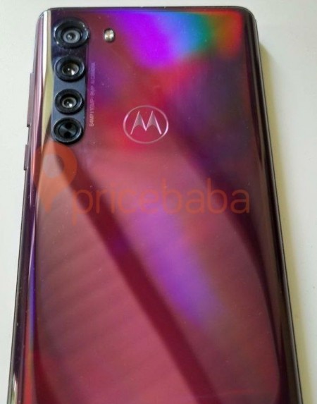 اولین تصویر واقعی Motorola Edge منتشر شد