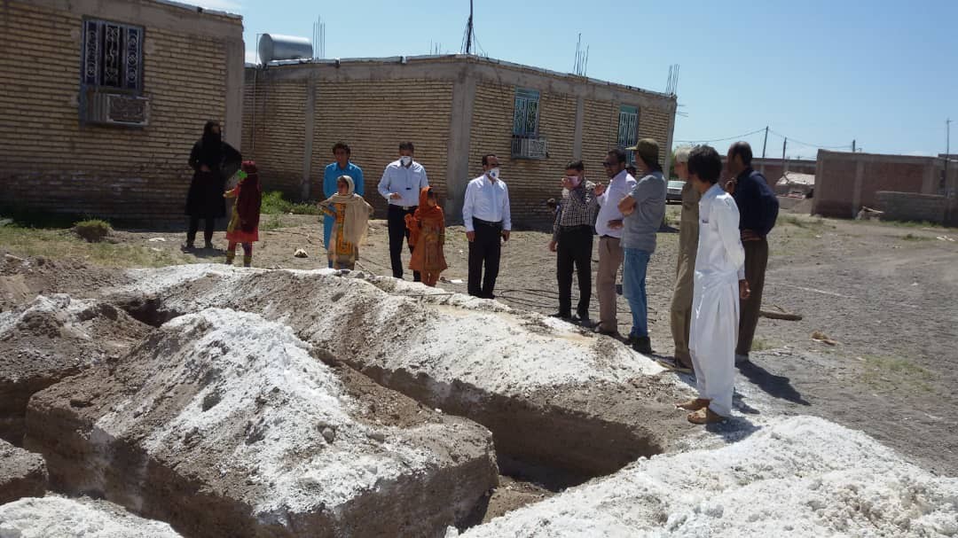 ساخت و ساز با رعایت پروتکل بهداشتی در مناطق سیل زده کرمان