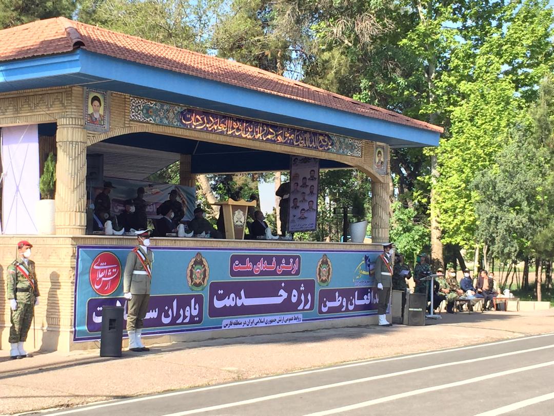 روز ارتش، بهترین فرصت برای ارج نهادن به فداکاری پرچمداران دفاع