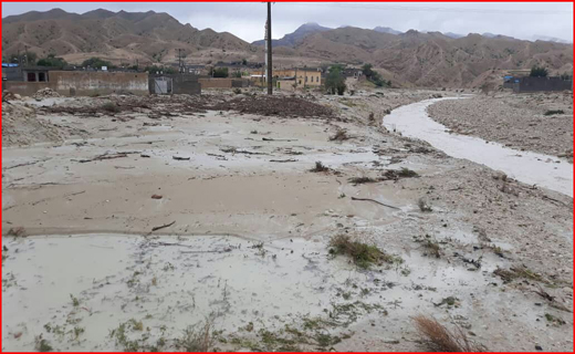 برق روستاهای سیلزده شهداد به طور موقت وصل شد