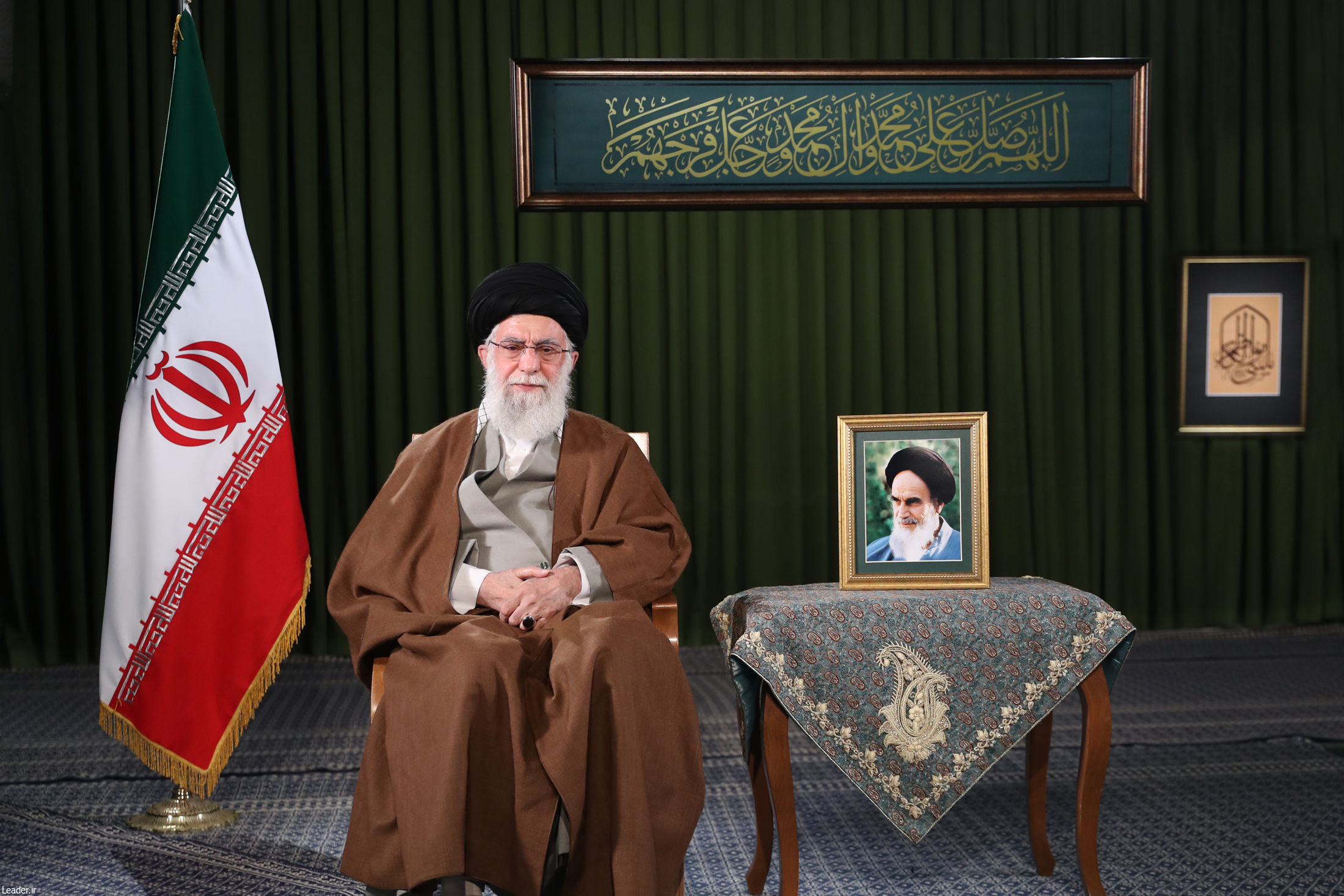 سخنرانی مقام معظم رهبری به مناسبت فرارسیدن سال نو و عید مبعث آغاز شد