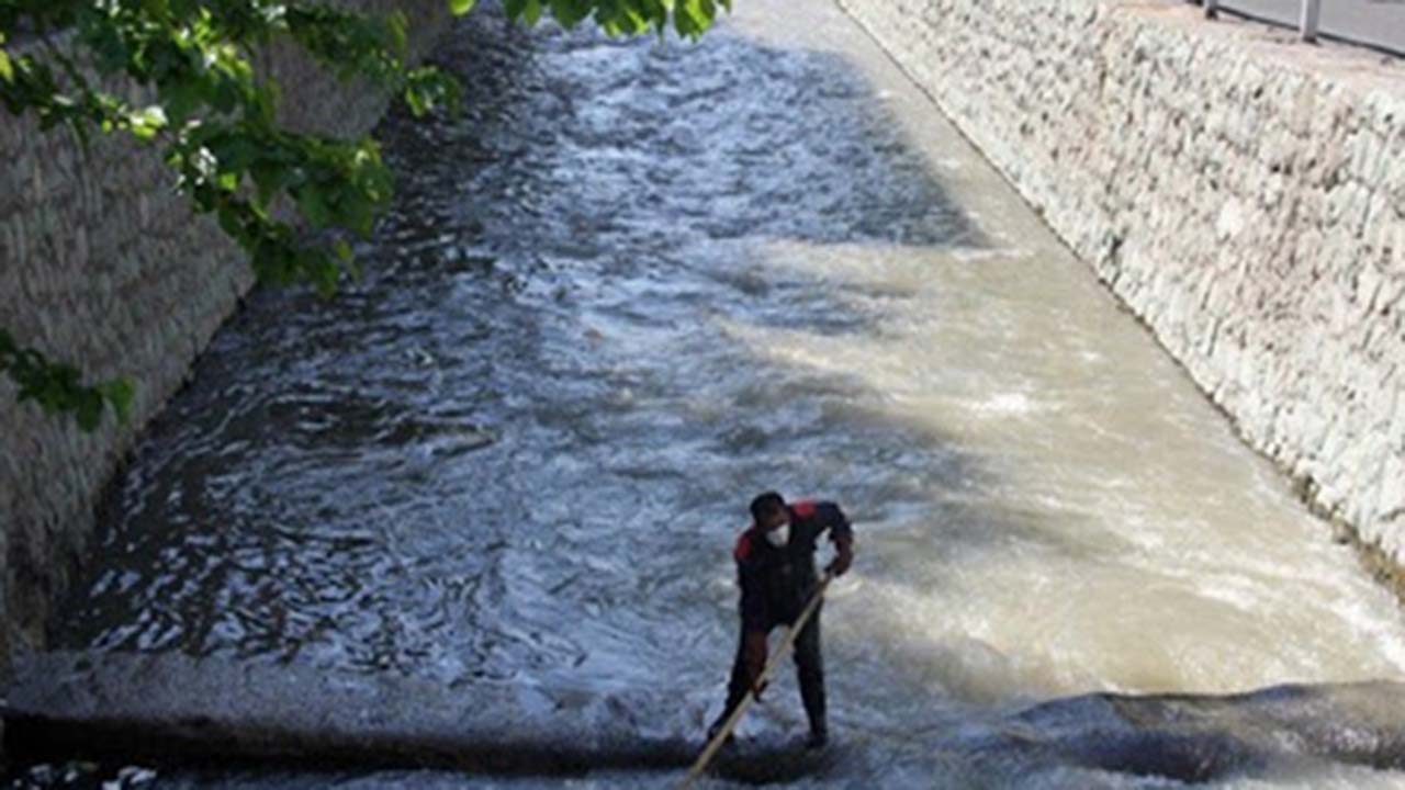 پاکسازی مسیل‌ها برای مواجهه با بارندگی‌های رگباری