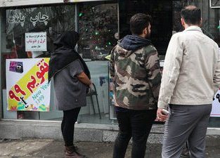 نظارت بسیج و بهداشت بر اجرای طرح فاصله‌گذاری هوشمند در اهر