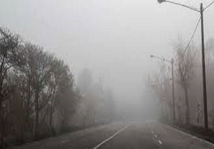 مه غلیظ دید افقی در ایرانشهر را به ۱۰۰ متر کاهش داد