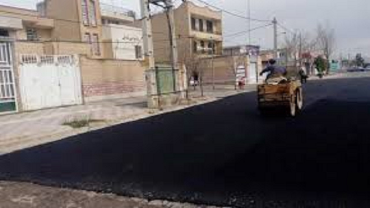 انجام عملیات اجرای شبکه جمع آوری فاضلاب و بهسازی معابر مناطق دوربند و صد دستگاه خرمشهر