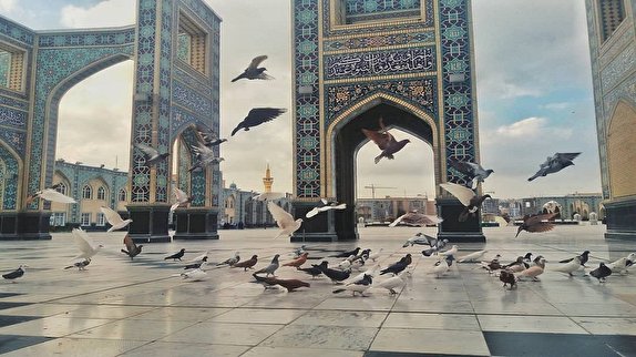 درب های حرم مطهر رضوی کماکان بسته است/حرم را همچنان در قاب ببینید