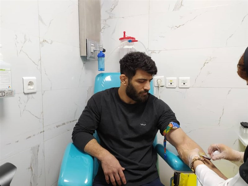 دکتر کیهانی: علیرضا کریمی تا ۷ ماه دیگر به میادین برمی گردد/ کریمی: برایم دعا کنید