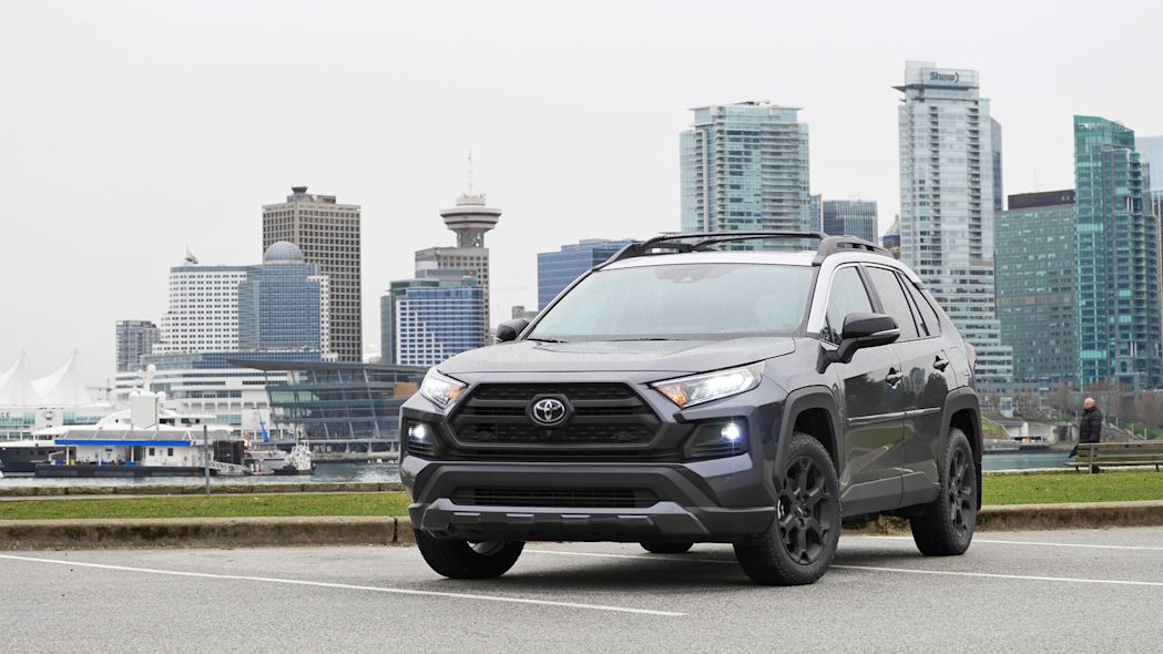 نگاهی بر اتومبیل آفرود RAV4 شرکت تویوتا