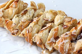 آموزش آشپزی؛ از سوسیس خانگی و کیک گل سرخ تا ته&zwnj;دیگ آردی و مُفطح + تصاویر