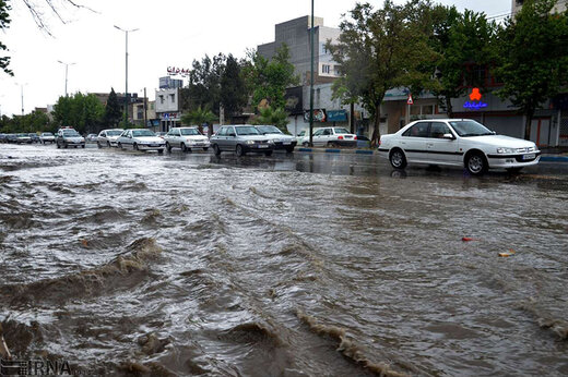 خسارت سیل به شبکه برق جنوب کرمان/شبکه گاز در مناطق سیل زده پایدار است