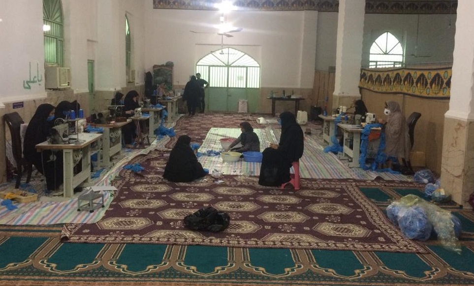 بانوان داوطلب مینابی ماسک رایگان تولید می&zwnj;کنند + عکس