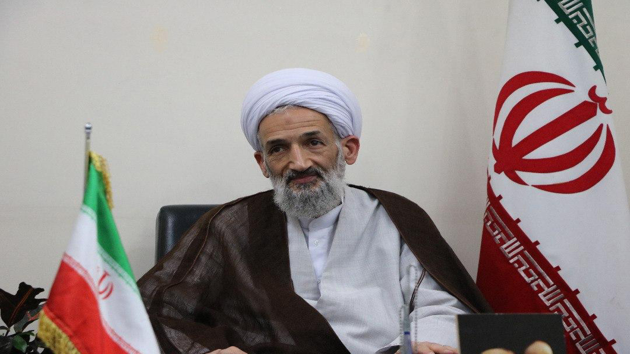 باید از رویکرد اجتماعی بقاع متبرکه به نفع مردم بهره‌گیری کرد