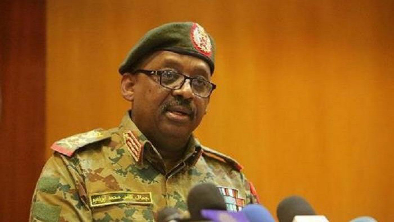 وزیر دفاع سودان درگذشت