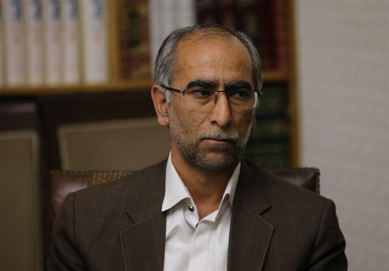 دولت موانع تولید را از سر راه بردارد
