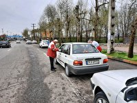 تب سنجی وسنجش سلامت سرنشینان خودرو در لاهیجان