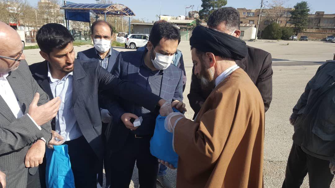توزیع ۲۲۰۰ بسته اقلام بهداشتی ضدکرونایی مناطق محروم لرستان
