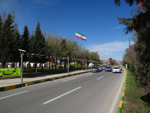 ورودی‌های شهرستان گیلانغرب مسدود شد