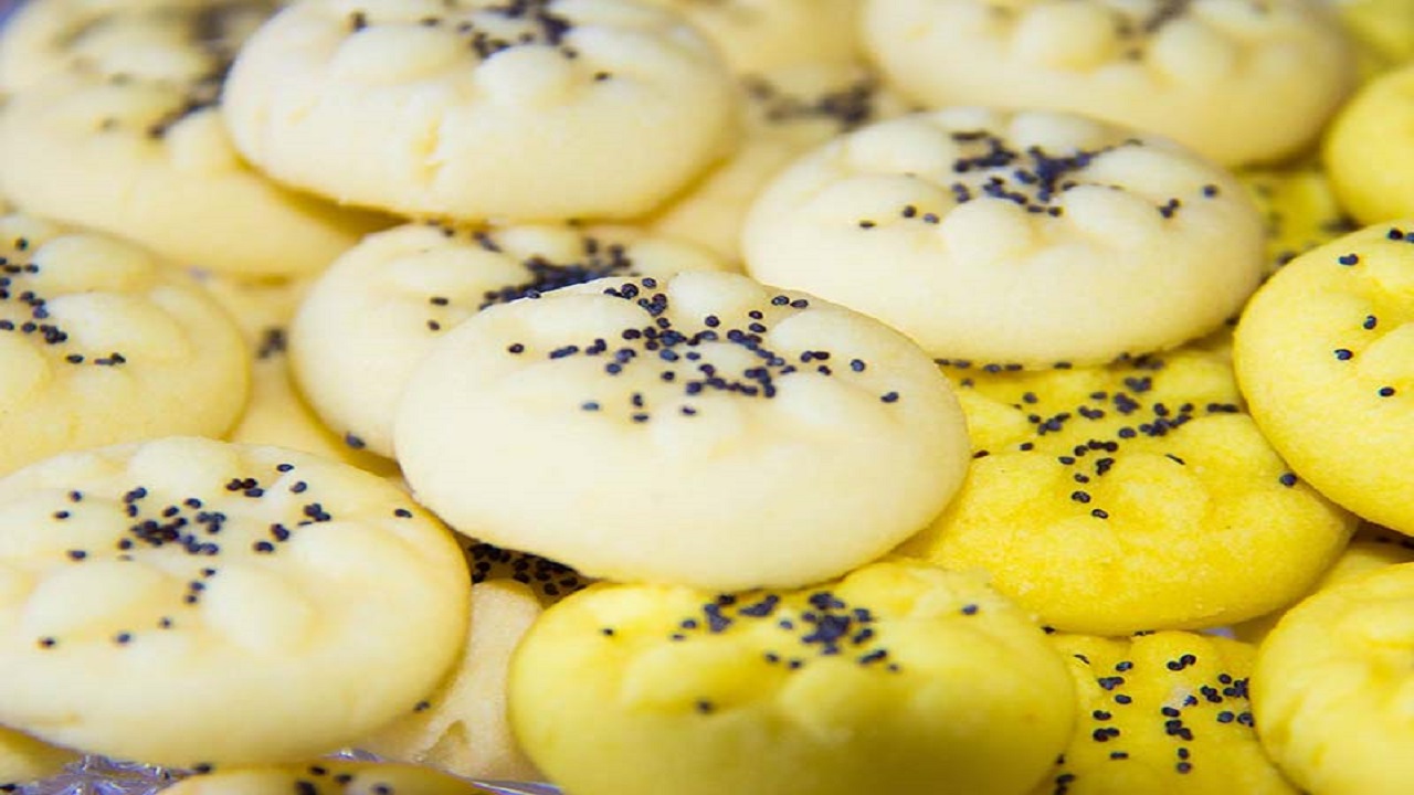 طرز تهیه نان برنجی، شیرینی خوش طعم کرمانشاهی بپزید